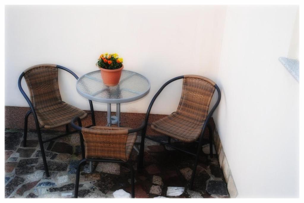 Apartmani Alma Pula Buitenkant foto