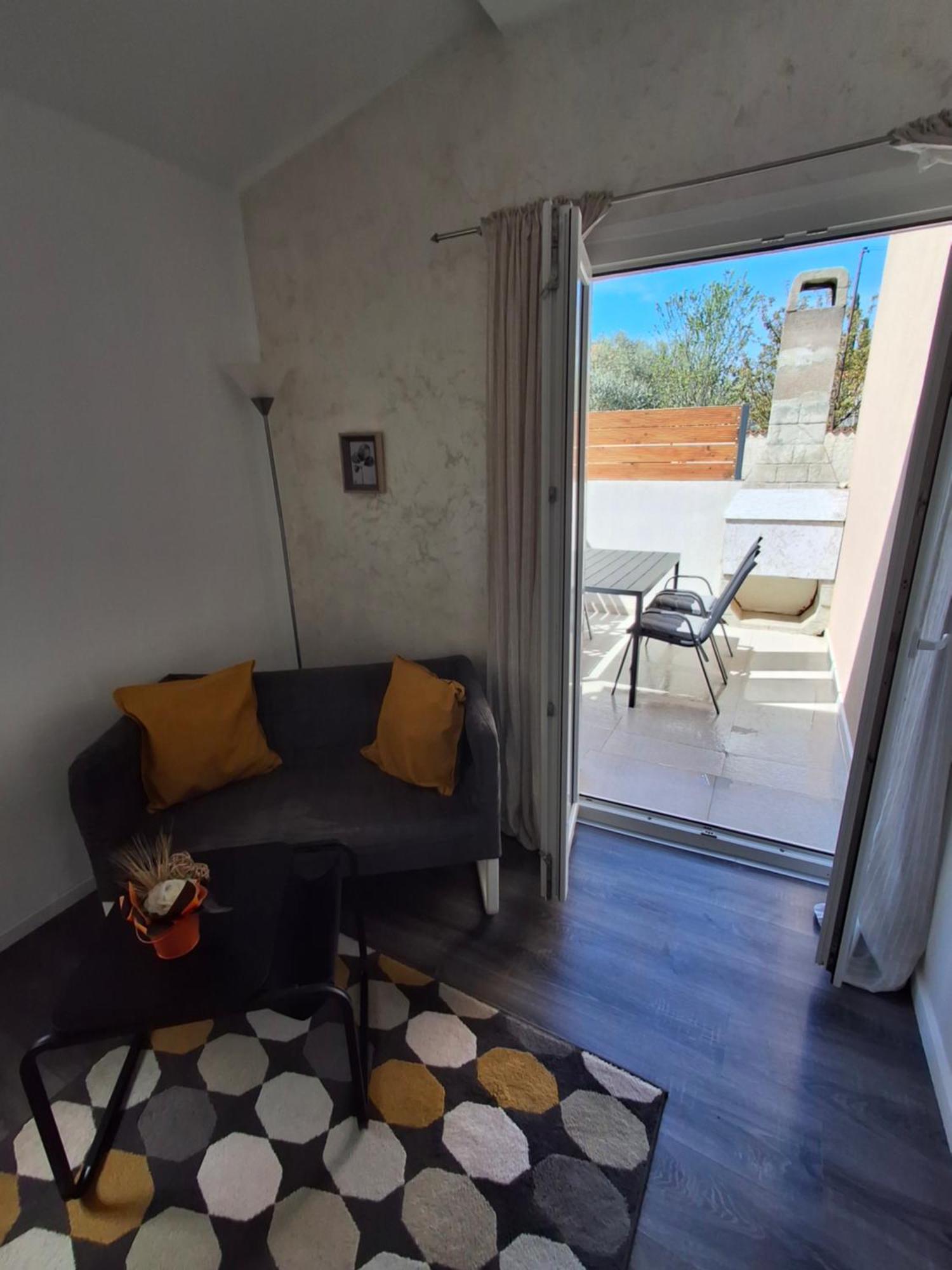 Apartmani Alma Pula Buitenkant foto