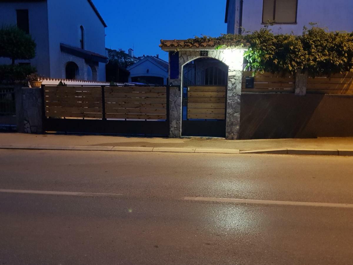 Apartmani Alma Pula Buitenkant foto